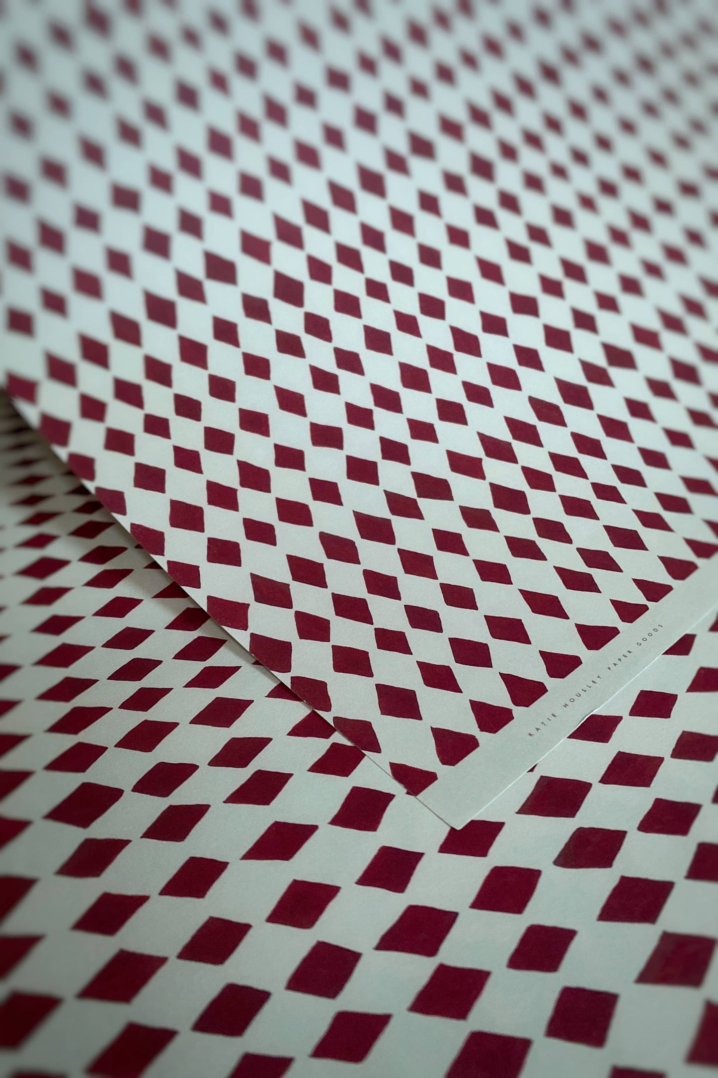 DIAMOND RED HARLEQUIN LUXURY HOLIDAY CHRISTMAS GIFT WRAP