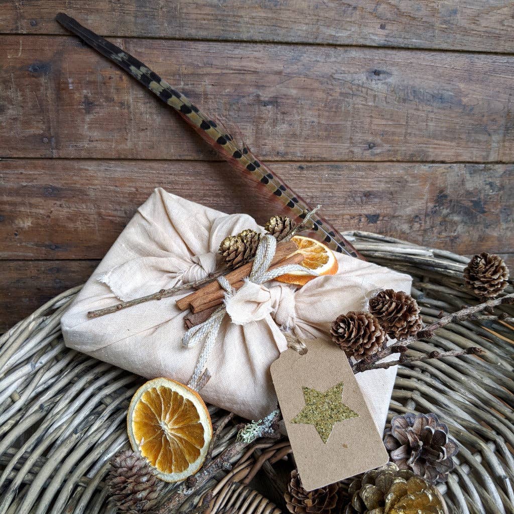 Natural Christmas Wreath & Table Accessories - CHRISTMAS