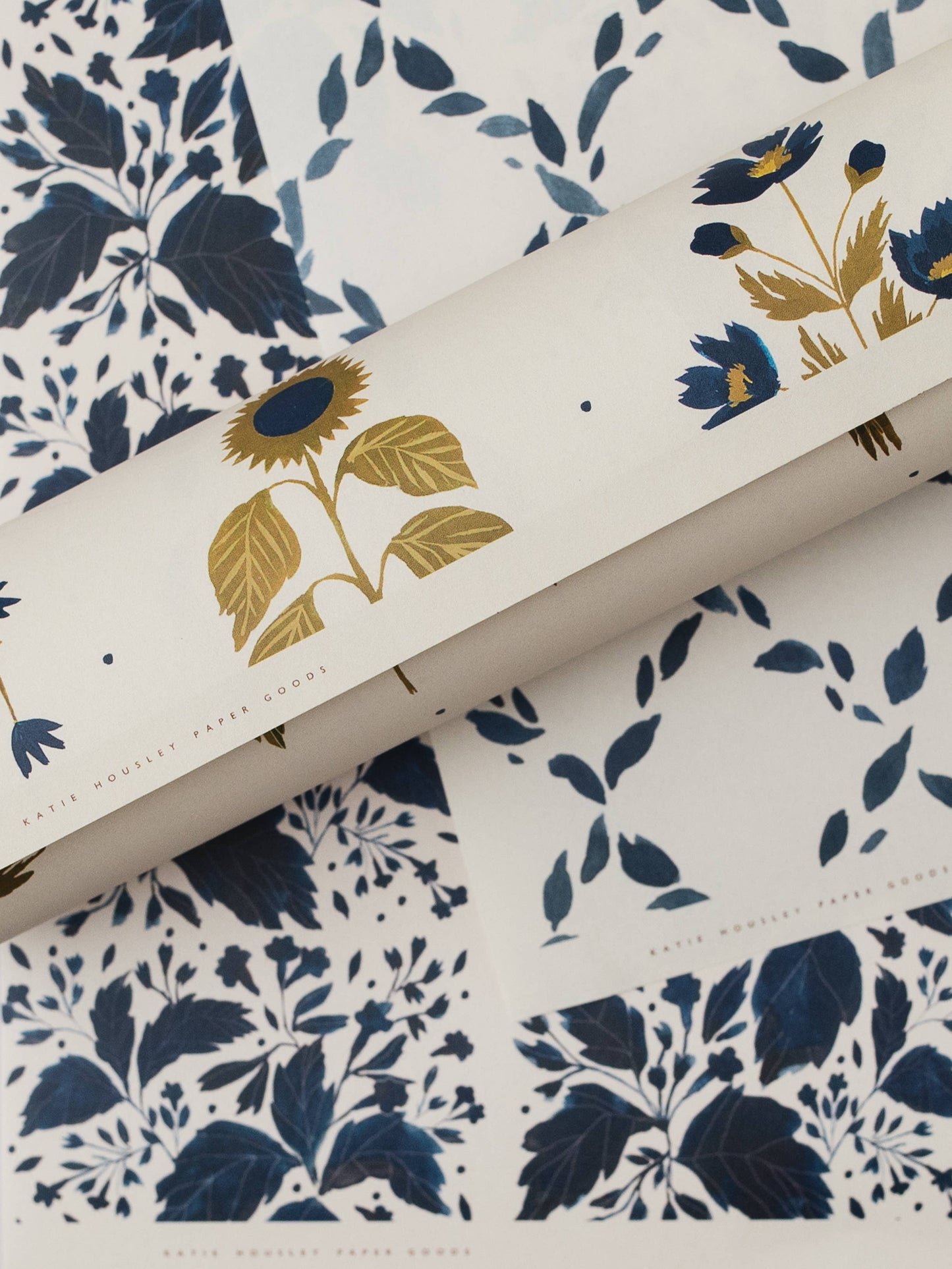 BLUE BOTANICAL LUXURY GIFT WRAP PAPERS