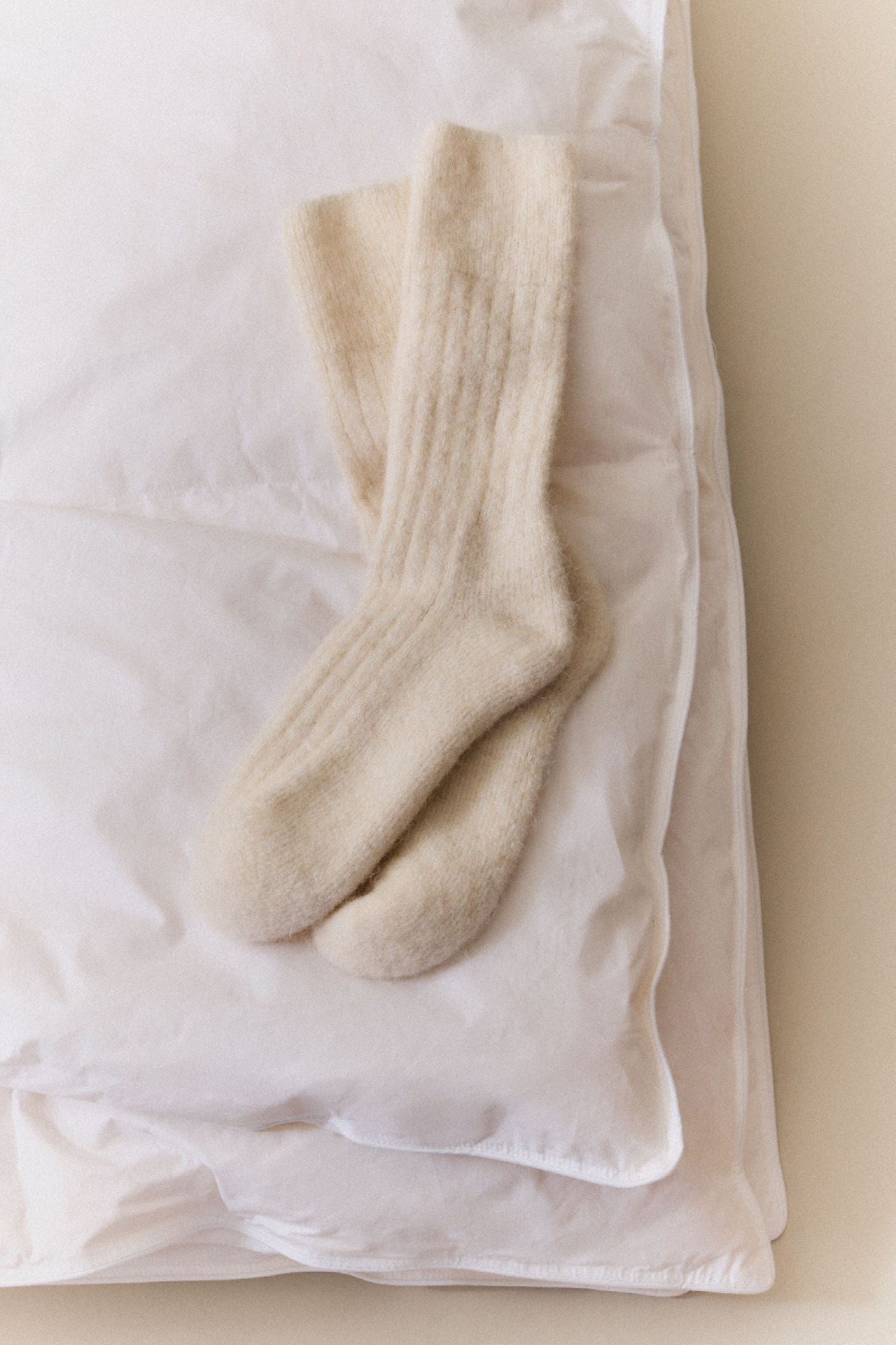 Clotted Cream Ultra Soft Alpaca Ribbed Bed Socks