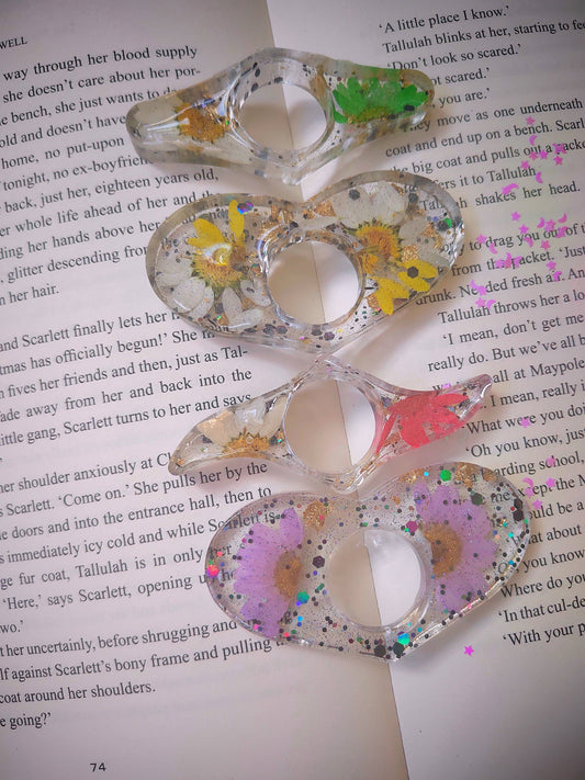 Resin floral page holder, flower bookmarks, resin bookmark