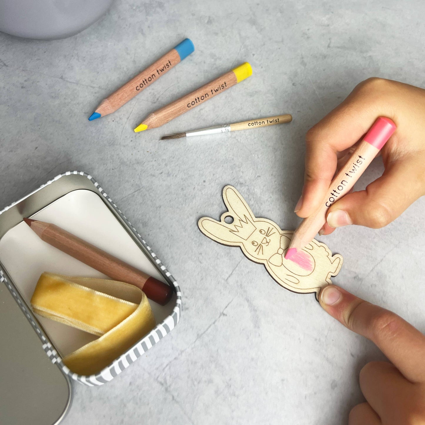 Make Your Own Bunny Easter Decoration