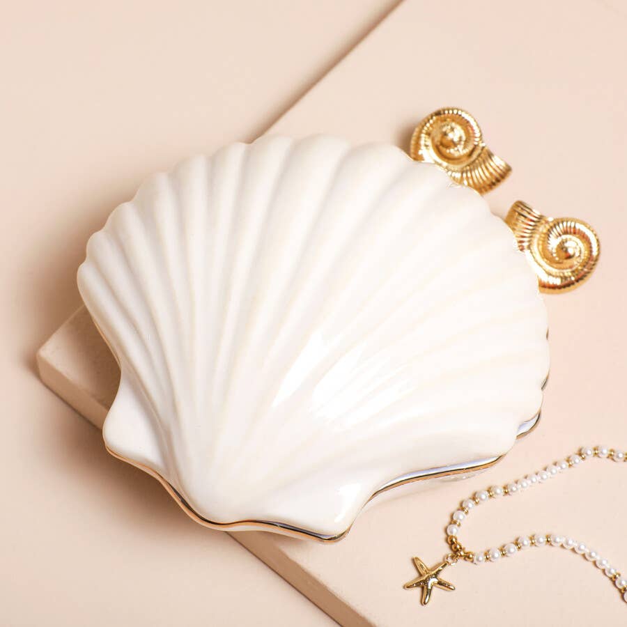 White Shell 'Sea la Vie' Lidded Trinket Dish