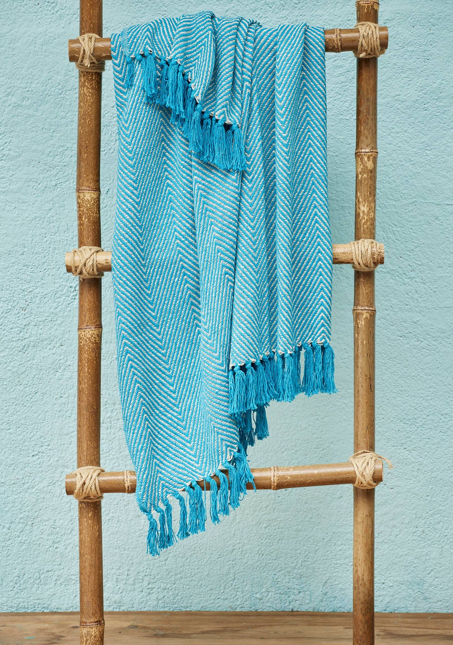 Wide Chevron Recycled Cotton Throw