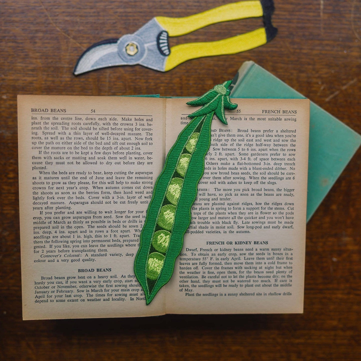 Pea Pod Embroidered Fabric Bookmark