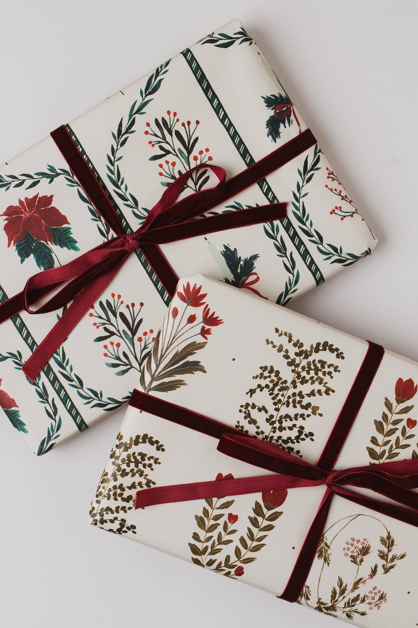 RED FLORAL BOTANICAL LUXURY GIFT WRAP PAPERS 