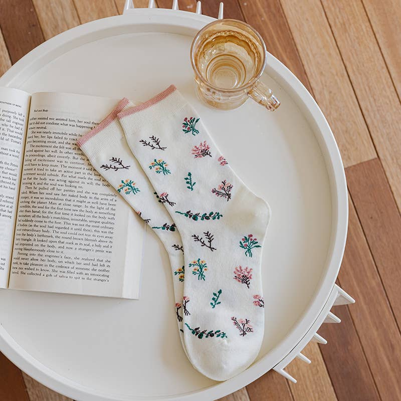 Vintage Romance - Pink Socks Featuring Exquisite Rose Design