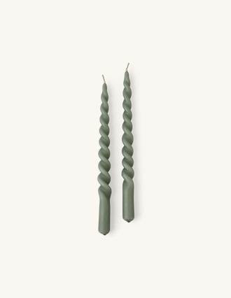 Set of two twisted candles